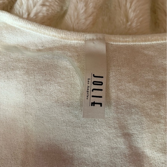 Jolie super comfy white top - Picture 2 of 3